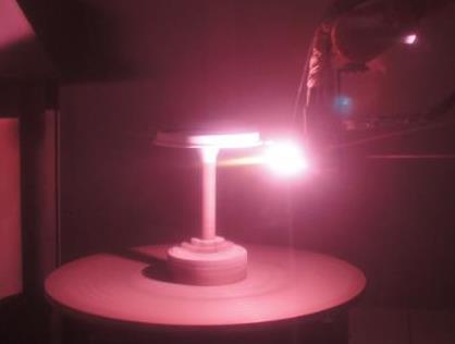 等離子噴涂法如何降低金屬和碳化粉的氧化程度？